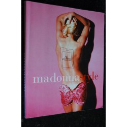 Madonna style  *  Carole Clerk  *  Vade Retro  *  2002  *    Livre relié