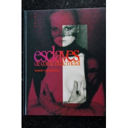 EO  PHOTOGRAPHY YEAR BOOK 1976  * Fountain Press  *  John SANDERS  *  260 pages  Relié