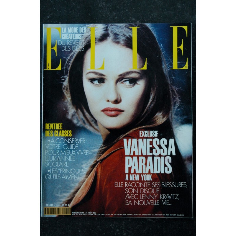 ELLE  2494 18 OCTOBRE 1993 COVER VANESSA PARADIS NOTRE BIJOU ELLE POSE POUR CHANEL POURQUOI J'AI QUITTE LA FRANCE