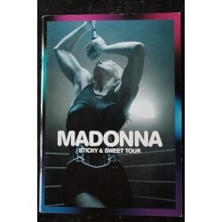 MADONNA  *  STICKY & SWEET TOUR *  2009 TOUR BOOK SIGNATURES NETWORK