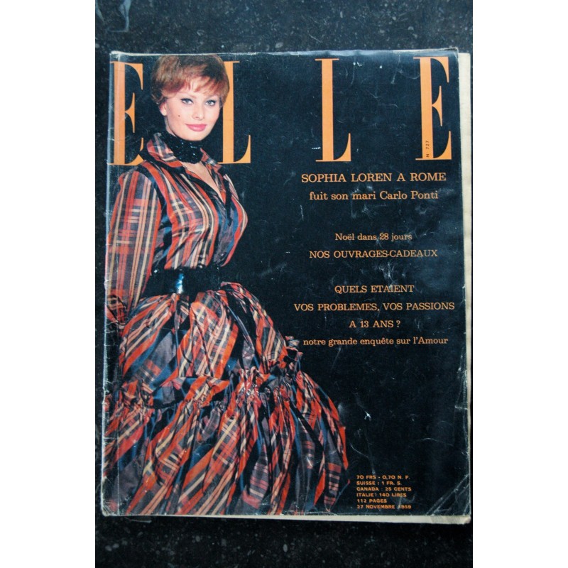 ELLE   727  27 novembre 1959  Sophia Loren Cover + 4 p. - le mohair - la Française et l'amour - 112 pages FASHION VINTAGE