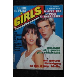 GIRLS n°  153  * 1 au 8 déc. 1982 * Sophie Marceau Pierre Cosso La boum 2  - guide du flirt - Kim Wilde