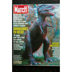 PARIS MATCH n° 2318  Dinosaures Relief cover + 18 p. - Sharon Stone - M Fugain - J Rochefort  - 136 pages - 28 octobre 1993