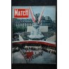 PARIS MATCH n°  492 13 sept. 1958 - Sous le signe de la Vème République de Gaulle présente la Constitution
