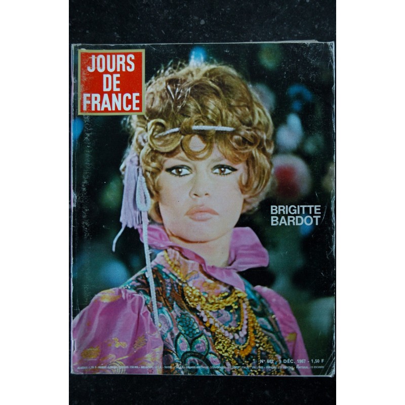 JOURS DE FRANCE 684  23 déc. 1967 COVER BRIGITTE BARDOT + 7 p. photos couleurs - Poiret et Serrault -  204 pages