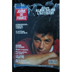 JOURS DE FRANCE 1748 2 juillet 1988  Alain DELON l'accident - Ornella MUTI