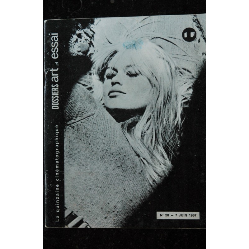 dossiers art et essais n° 28  *  1967 07 *  BRIGITTE BARDOT cover +4 p. - dans A coeur Joie