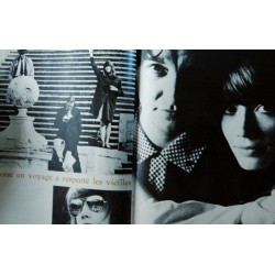 Salut les Copains N°  9   * 04 1963 *  Johnny Hallyday COVER Françoise Hardy  Les Tornados Les Chaussettes noires