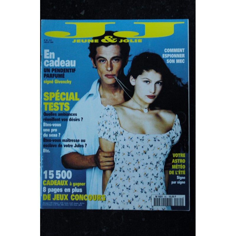 JEUNE & JOLIE 85 LAETITIA CASTA WERNER PATRICK BRUEL JUILLET 1994