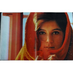 Salut les Copains N° 42   - 01 1966 - COMPLET -  COVER SHEILA + 38 PAGES SYLVIE JAMES BOND  THE ANIMALS ADAMO