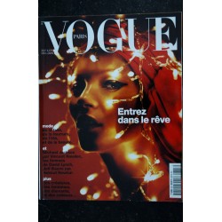 VOGUE 823 décembre 2001...