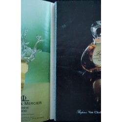 VOGUE  622 décembre 1981 Par John Huston - 320 pages