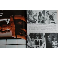 PLAYBOY US 1965 11 NOVEMBER INTERVIEW SEAN CONNERY JAMES BOND'S GIRLS PLAYMATE PAT RUSSO THE HISTORY OF IN CINEMA + Suppléments