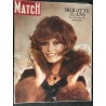 PARIS MATCH N° 1068  25 octobre 1969   BRIGITTE BARDOT cover + 4 p. - Raquel Welsh - Brassens - l'Alcazar - 176 pages