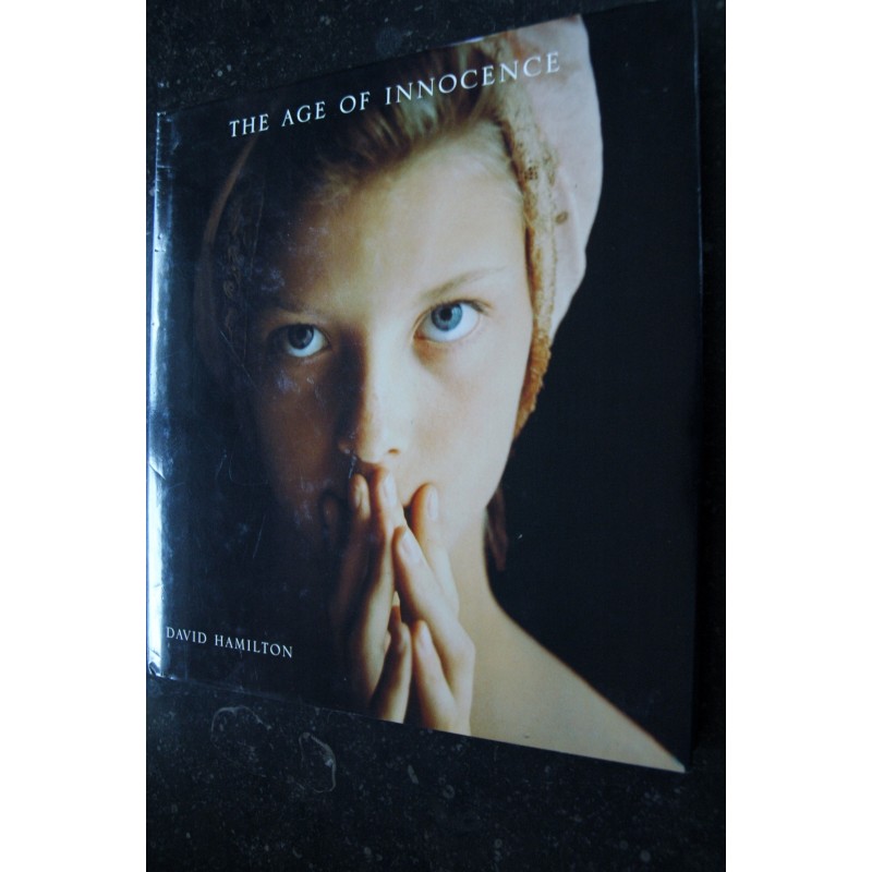 EO DAVID HAMILTON L'AGE DE L'INNOCENCE 220 PAGES MAIS ATTENTION MANQUE 3 PAGES